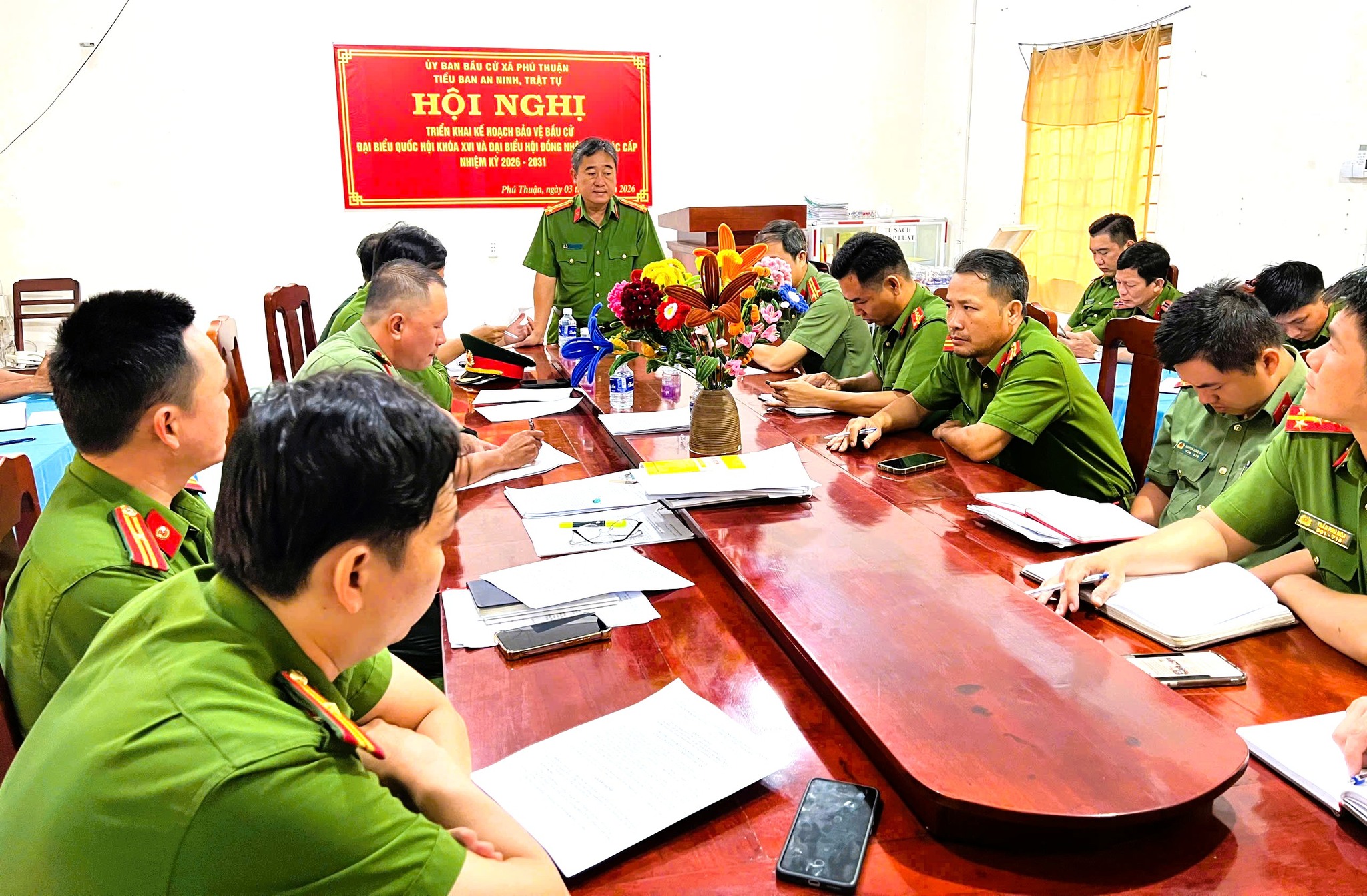 Công an xã Phú Thuận triển khai kế hoạch bảo vệ an ninh, trật tự phục vụ bầu cử nhiệm kỳ 2026 – 2031