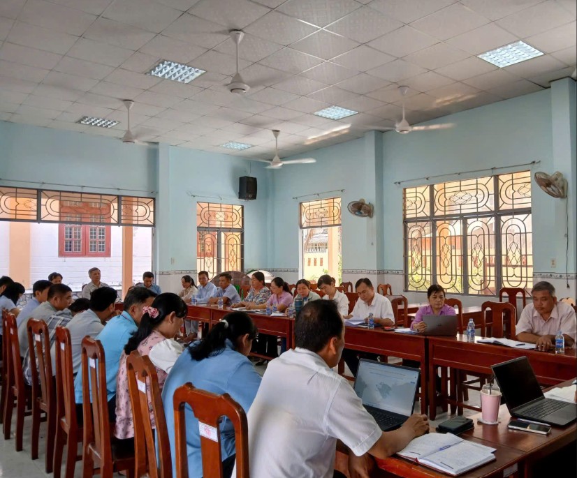 Chi bộ các Cơ quan Đảng xã Phú Thuận tổ chức kiểm điểm, đánh giá, xếp loại chất lượng năm 2025