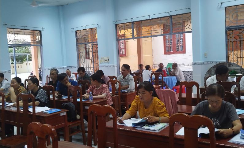 Xã Phú Thuận tổ chức họp triển khai kế hoạch và tập huấn, hướng dẫn điều tra, rà soát hộ nghèo, hộ cận nghèo và hộ có mức sống trung bình cuối năm 2025 trên địa bàn xã