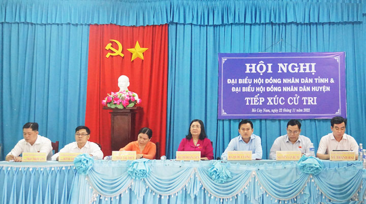 Đại biểu HĐND tỉnh, huyện tiếp xúc cử tri trước Kỳ họp lần thứ 7, HĐND tỉnh khóa X